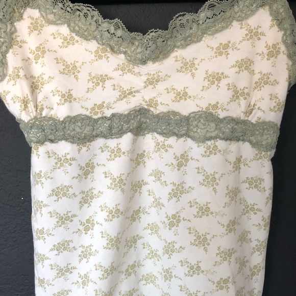 Heritage camisole w/ floral pattern & lace - Small - Picture 2 of 4